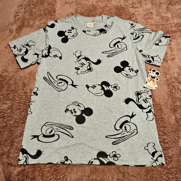 Disney x Macy's Exclusvie Edition Adult Unisex Mickey and Friends T-Shirt - Picture 2 of 9